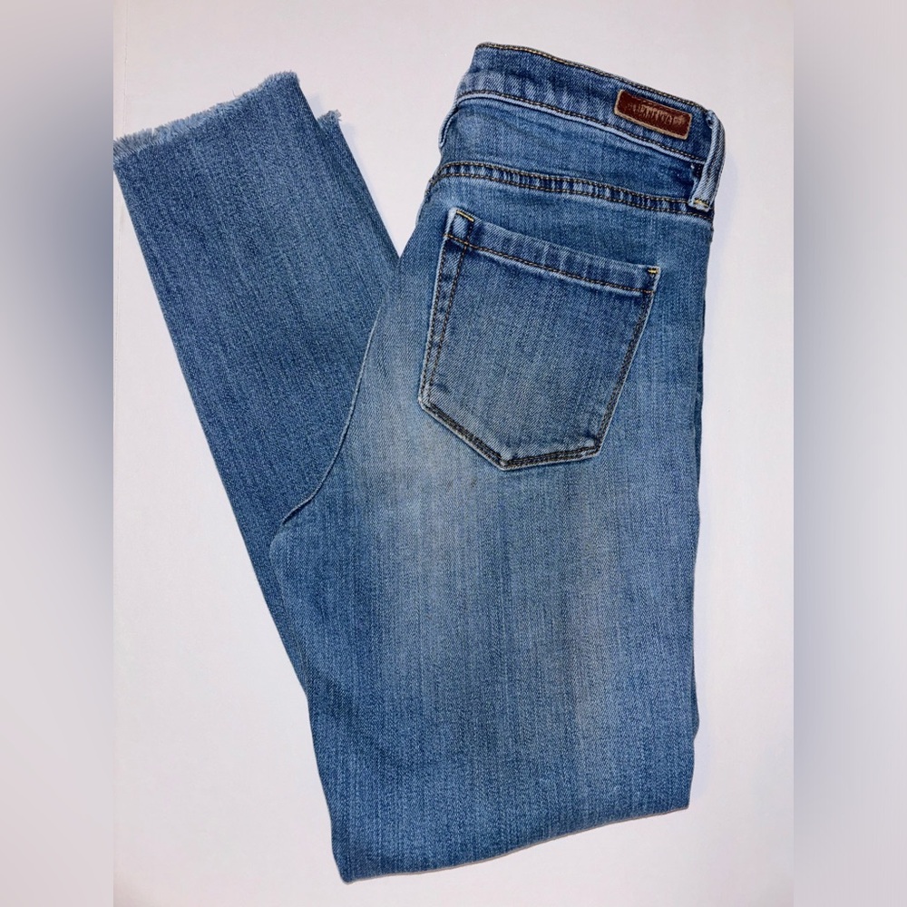 Blank NYC Size 28 The Great Jones High-Rise Skinny Rough Hem, Inseam 28”, EUC!
